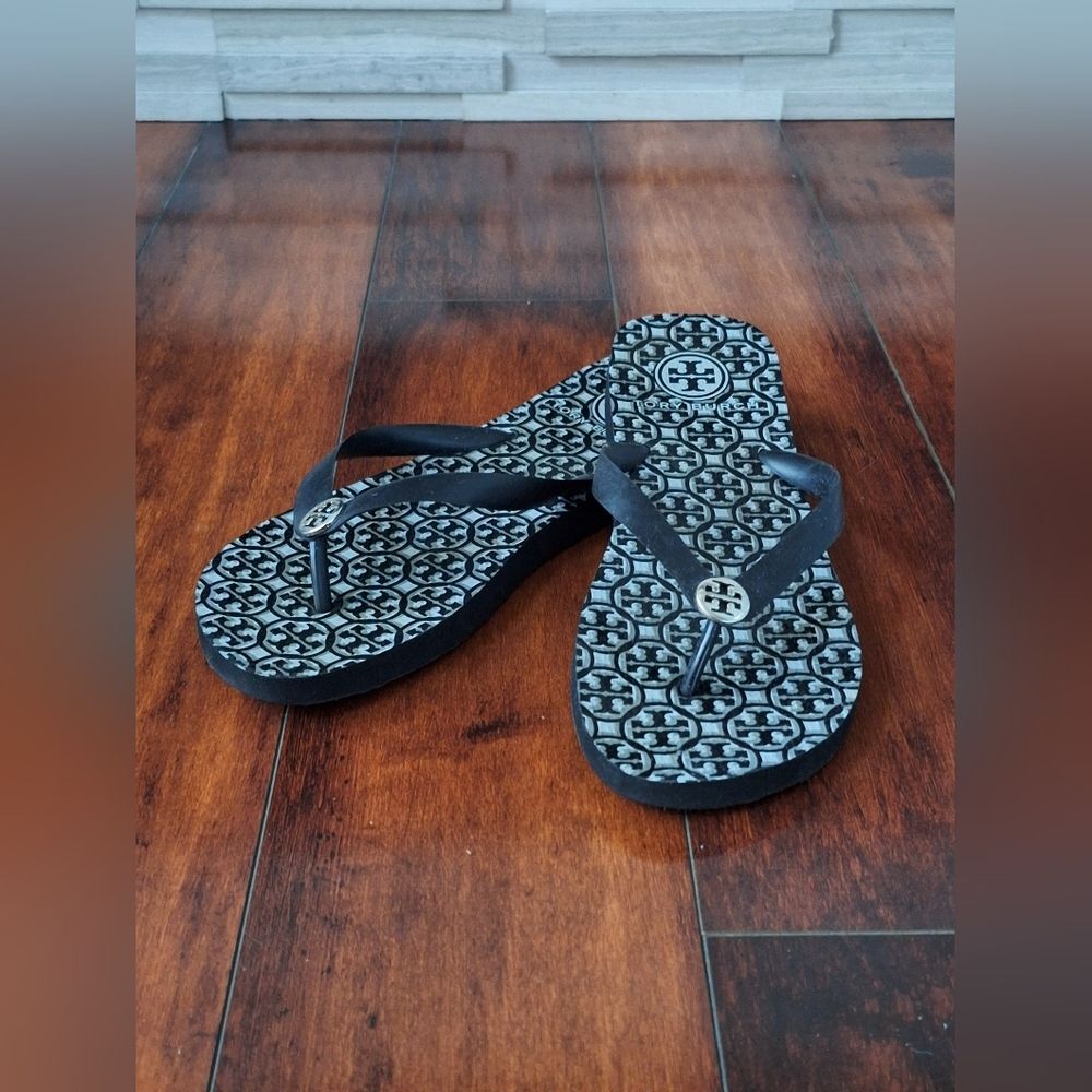 Tory Burch Black & Gray Logo Flip Flops/Sandal Size 11